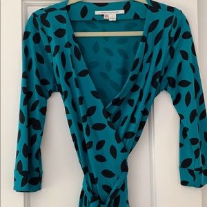 Auth DVF- exquisite condition, barely worn! Sz8